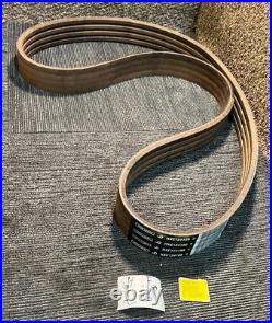 John Deere Genuine OEM Section Discharge Beater Drive V-Belt HXE124189 110