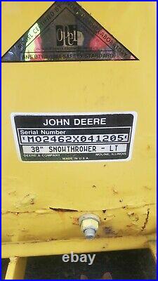 John Deere M02462X041205 38 Snowthrower