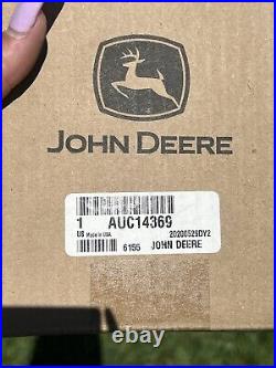 John Deere Seat Belt AUC14369