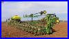 John-Deere-Tractors-Planting-Corn-01-fxlh